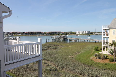 21 Turtle Bay Carolina Tides - Renee 22