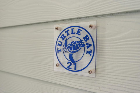 21 Turtle Bay Carolina Tides - Renee 5
