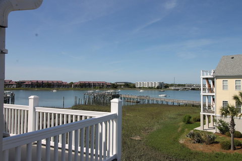 21 Turtle Bay Carolina Tides - Renee 29