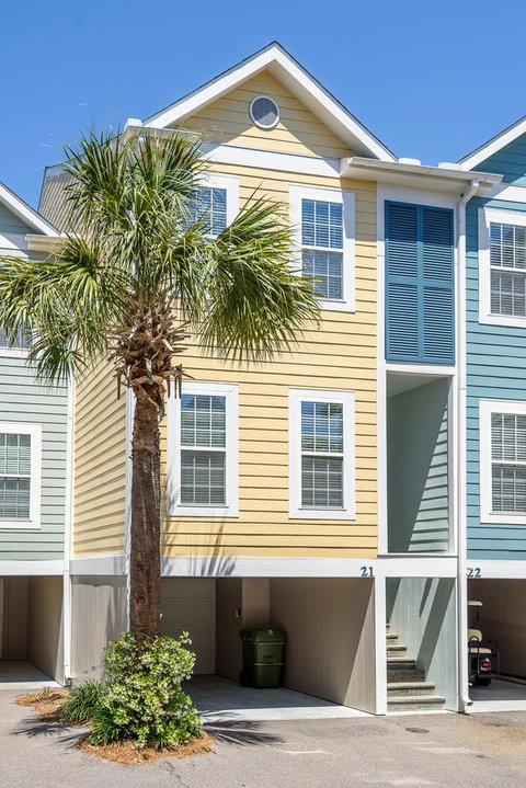 21 Turtle Bay Carolina Tides - Renee 20