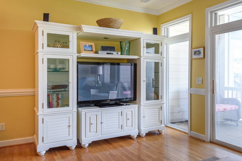 21 Turtle Bay Carolina Tides - Renee 32