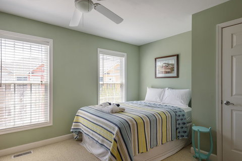 21 Turtle Bay Carolina Tides - Renee 6