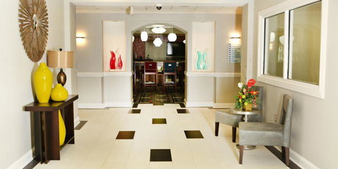 Holiday Inn Express Hotel & Suites - Sumter - Internet Find 8