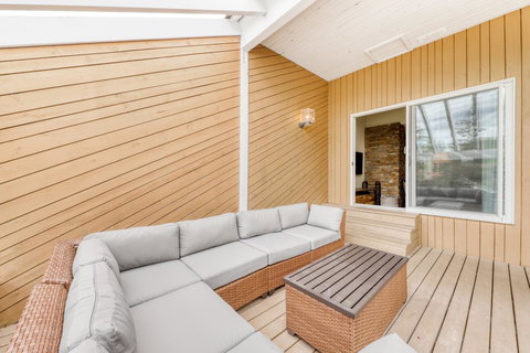 Club Sugarbush Condo - Swimm 28