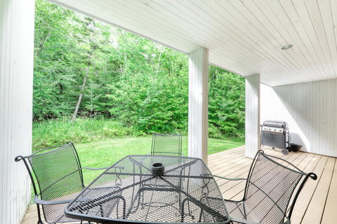 Club Sugarbush Condo - Swimm 29