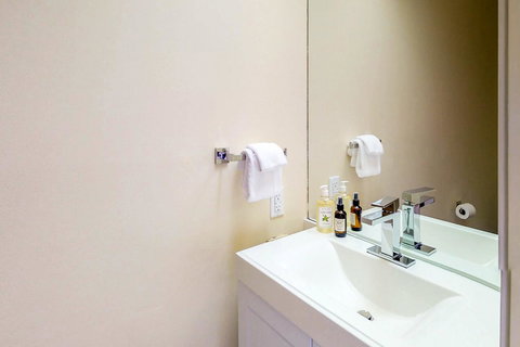 Club Sugarbush Condo - Swimm 27