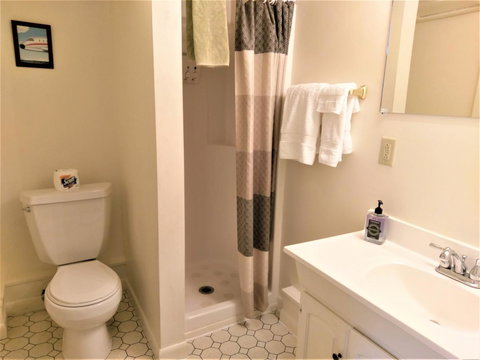 Inn At Charlotte B&B - Swimm 17