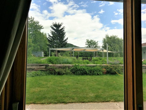 Inn At Charlotte B&B - Swimm 21