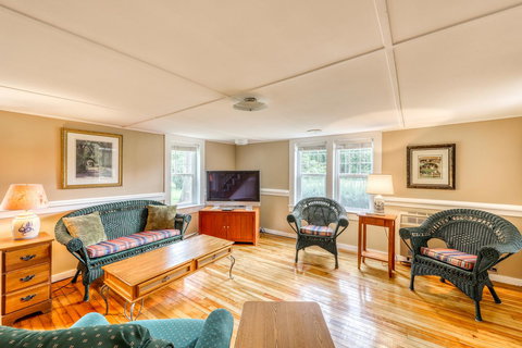 The Fun House - Renee 7