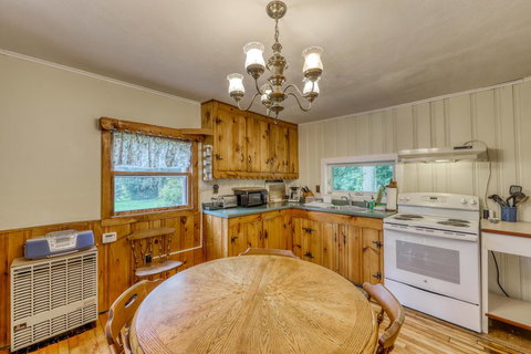 The Fun House - Renee 8