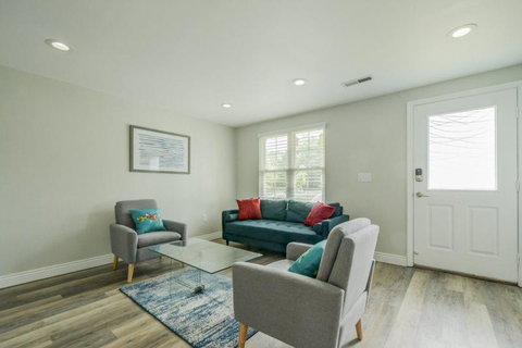 89 Bickel Court - Swimm 1