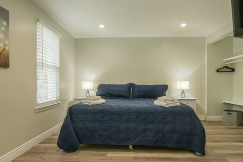 89 Bickel Court - Swimm 12