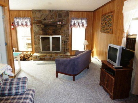 LL Red Bud - Renee 5