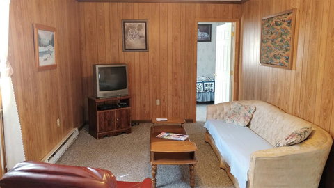 LL Red Bud - Renee 41