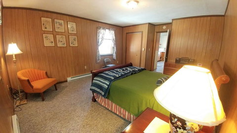 LL Red Bud - Renee 32