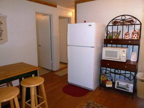 Mountain Roots Lodging - Renee 26