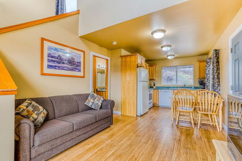Lakeview Villa #809 - Renee 7