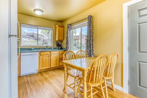Lakeview Villa #809 - Renee 1