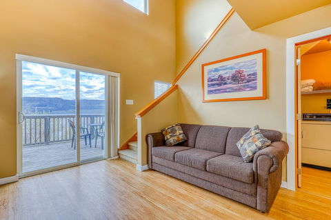 Lakeview Villa #809 - Renee 9