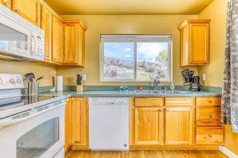 Lakeview Villa #809 - Renee 2