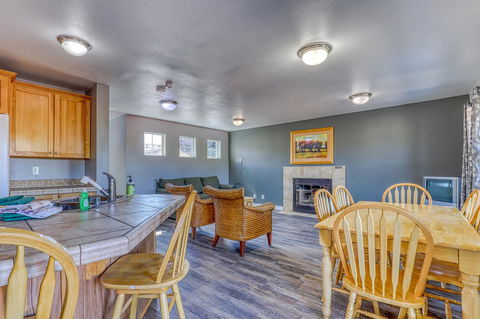 Lakeview Villa #509 - Renee 8