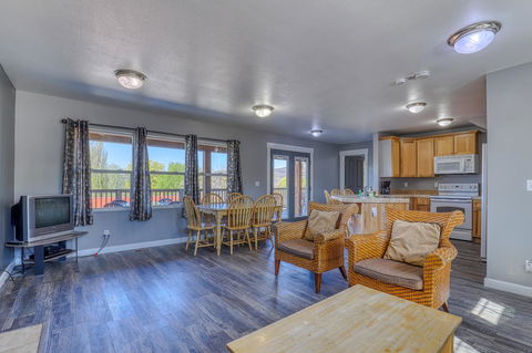 Lakeview Villa #509 - Renee 6
