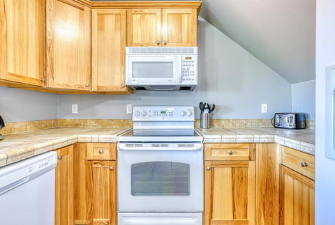 Lakeview Villa #509 - Renee 10