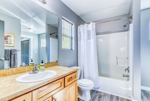 Lakeview Villa #509 - Renee 21