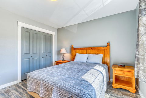 Lakeview Villa #509 - Renee 34