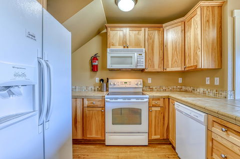 2 Bed 2 Bath Villa In Lakeview Villas At Sunbanks Resort - Renee 10