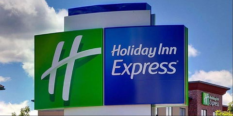Holiday Inn Express & Suites - Elkhorn - Lake Geneva Area - Internet Find 29