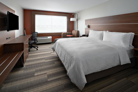 Holiday Inn Express & Suites - Elkhorn - Lake Geneva Area - Internet Find 8