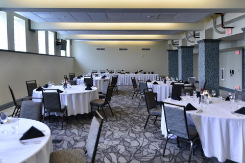 The Stella Hotel & Ballroom - Renee 28