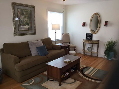 Modern! Great Lakes Naval Graduation - Sleeps 10 - Renee 20