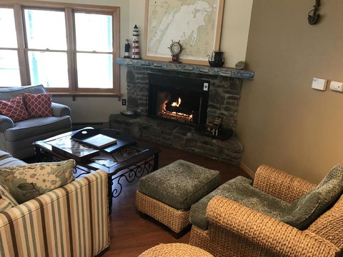 The Harbor Light Inn - Renee 26