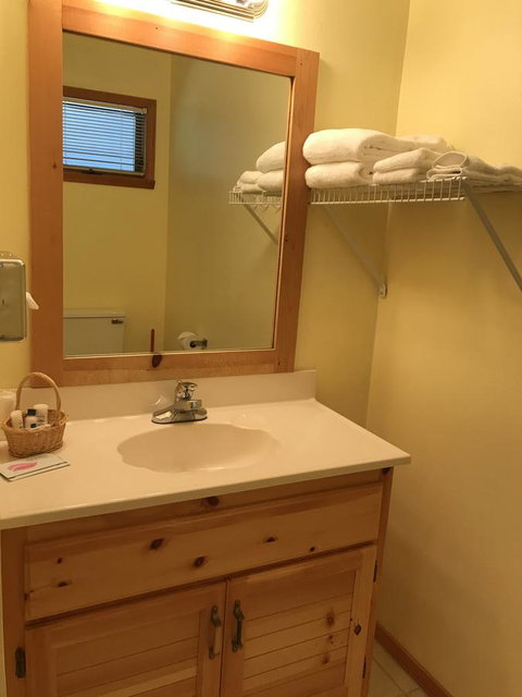 The Harbor Light Inn - Renee 24