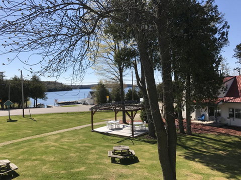 The Harbor Light Inn - Renee 13