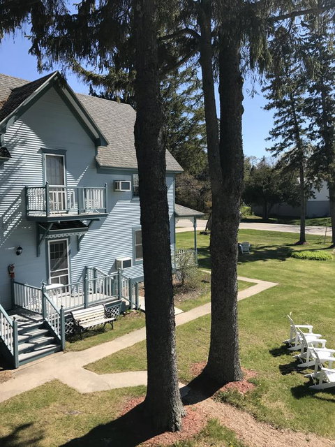 The Harbor Light Inn - Renee 0