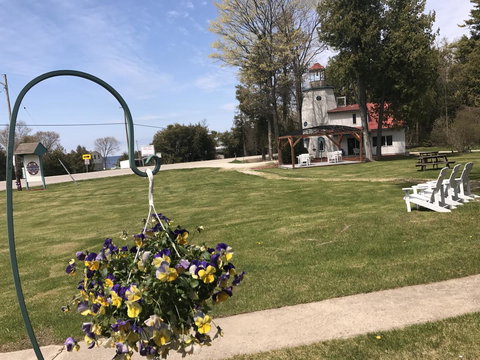 The Harbor Light Inn - Renee 32