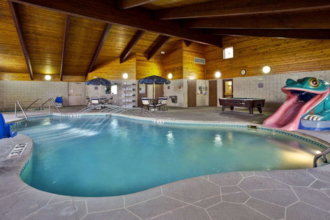 AmericInn By Wyndham Beaver Dam - Internet Find 35