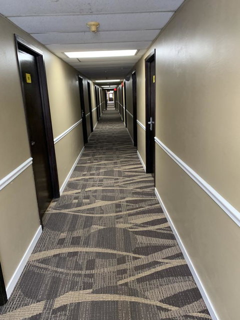 Super 8 By Wyndham Eau Claire WI - Renee 13