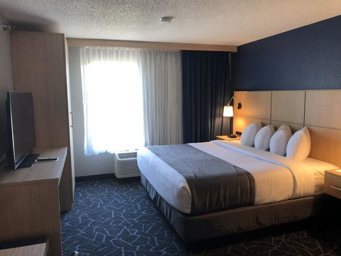 Best Western Eau Claire South - Renee 3