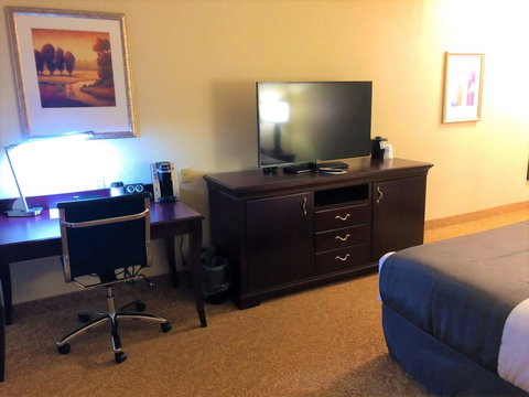 Best Western Eau Claire South - Renee 29