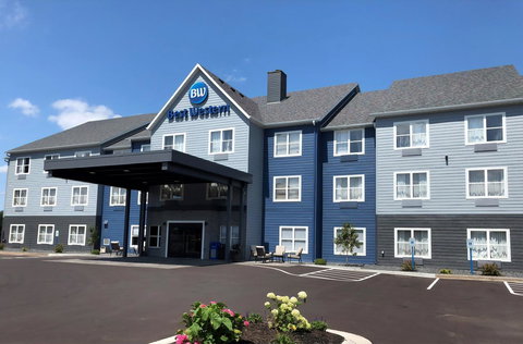 Best Western Eau Claire South - Renee 1