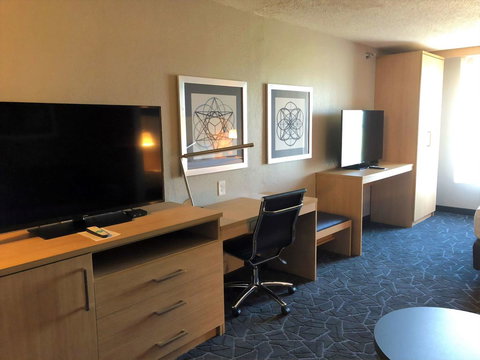 Best Western Eau Claire South - Renee 35