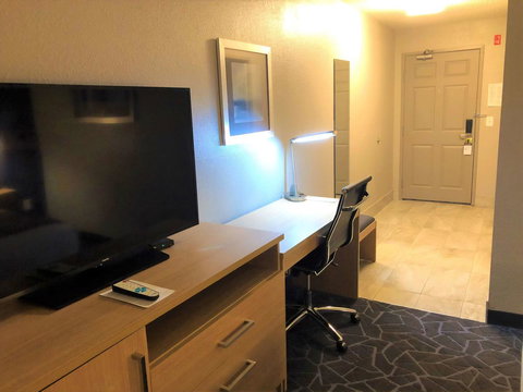 Best Western Eau Claire South - Renee 41