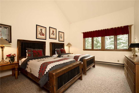 Wind River #4 Townhouse - Internet Find 8