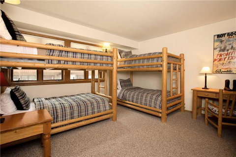 Wind River #4 Townhouse - Internet Find 3