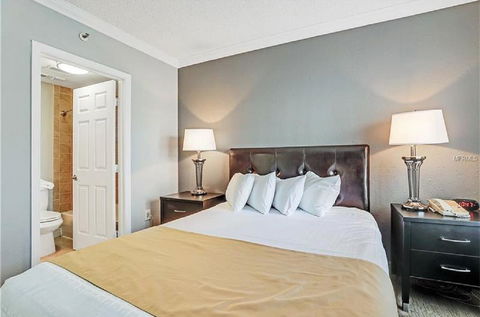 1 RESORT STYLE LIVING!!!! CLOSE TO ALL ATTRACTIONS-Tourist Central! - Renee 1