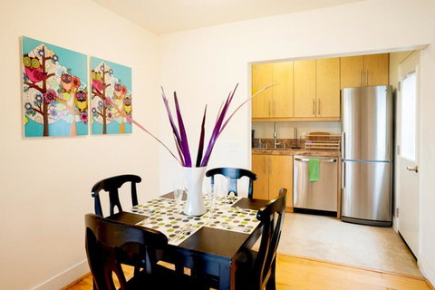 1375 - Village Hideaway - Internet Find 3